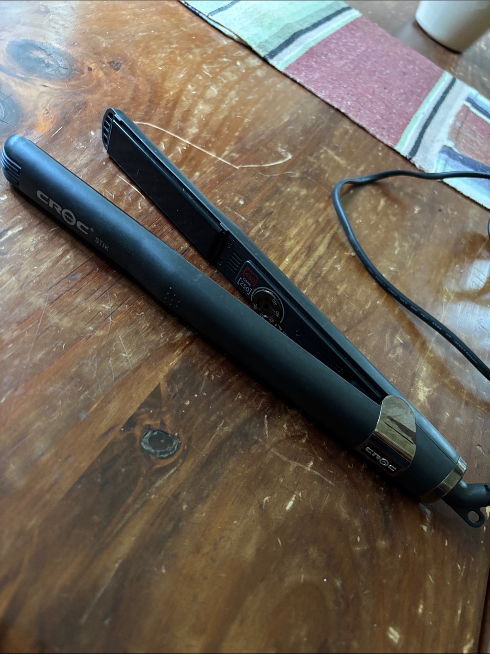 Croc Black Portable Hair Styler - Black